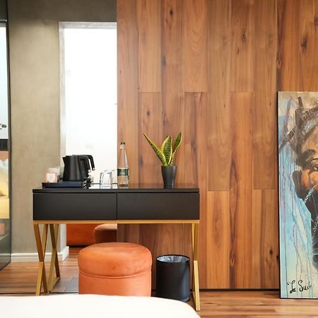 La Suite Boutique Hotel Tiranë Luaran gambar