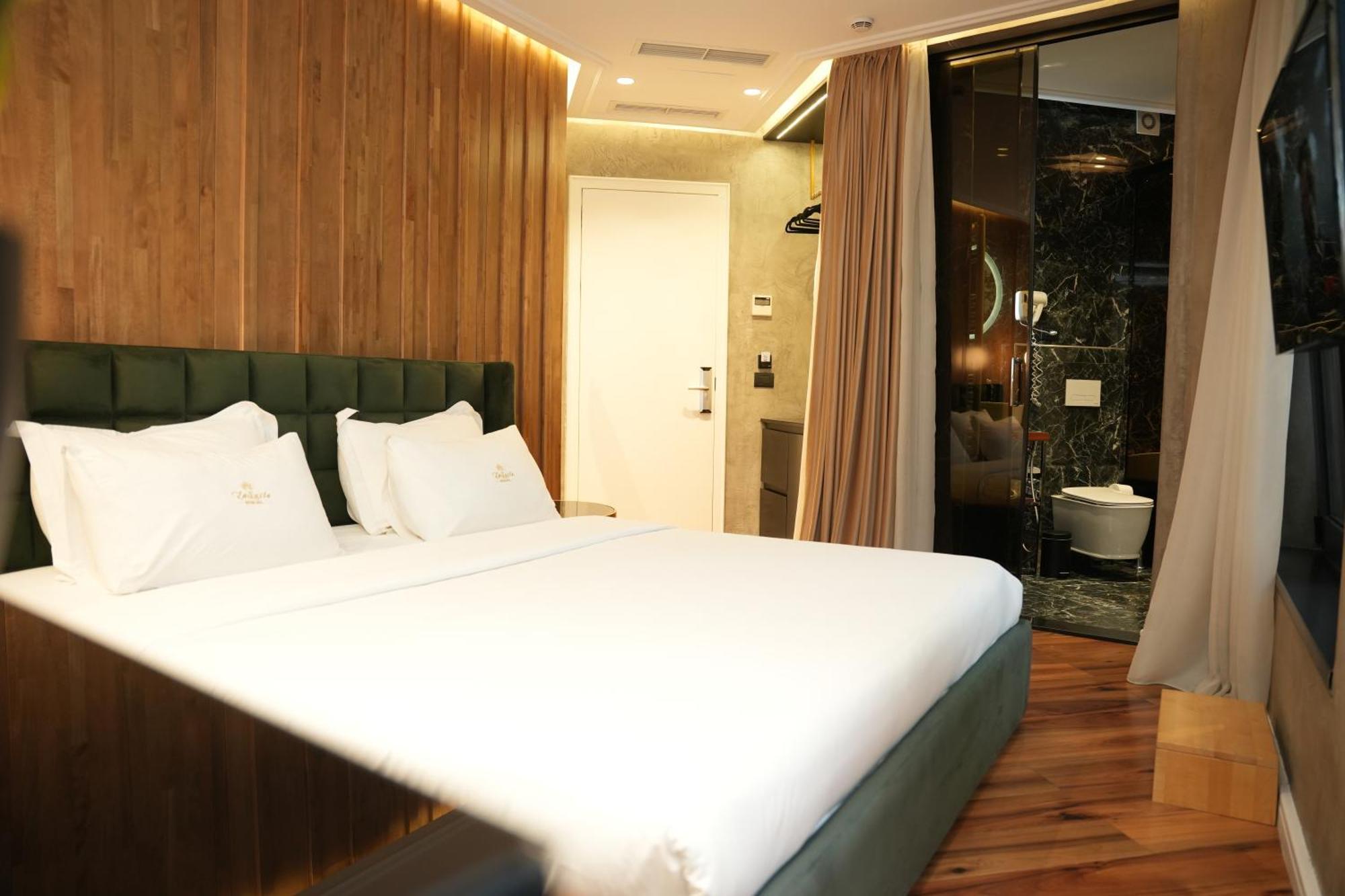La Suite Boutique Hotel Tiranë Luaran gambar
