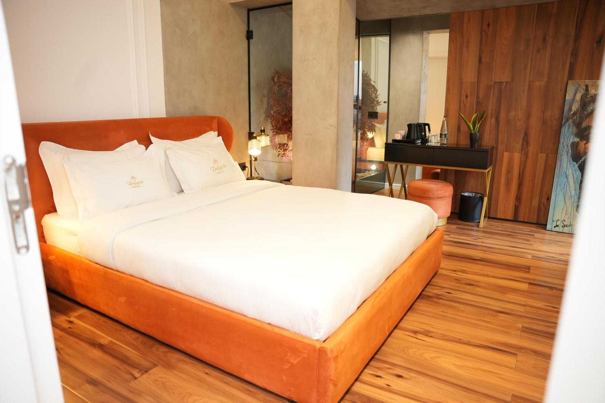 La Suite Boutique Hotel Tiranë Luaran gambar