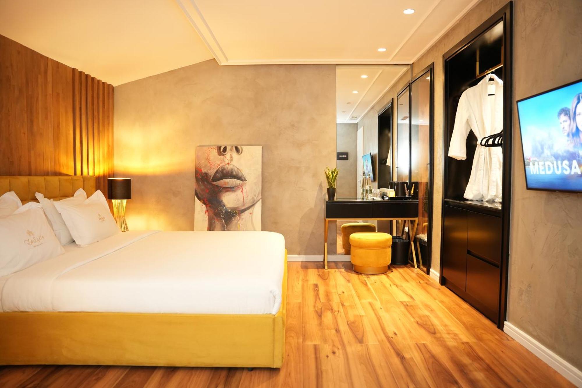 La Suite Boutique Hotel Tiranë Luaran gambar