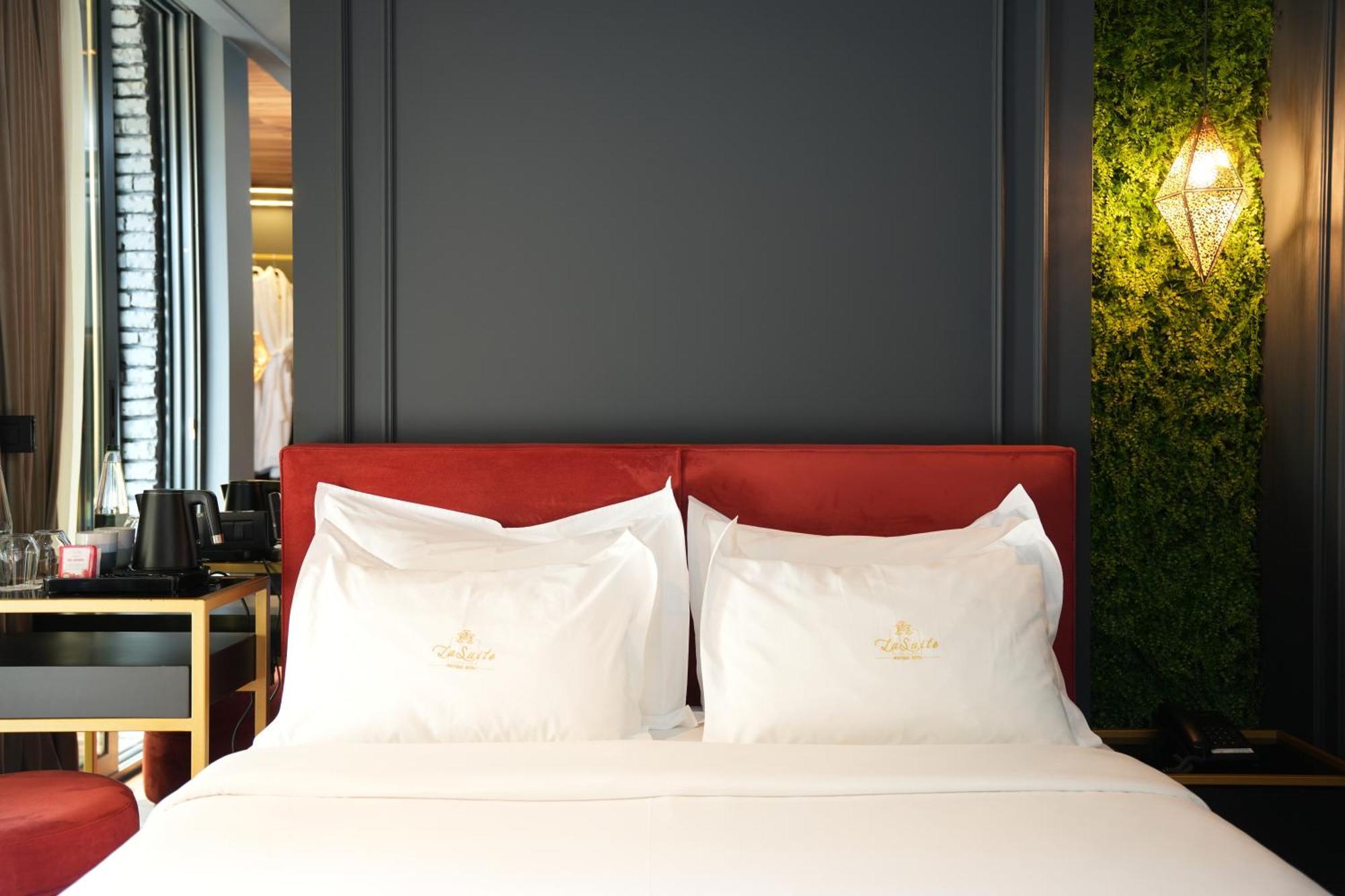 La Suite Boutique Hotel Tiranë Luaran gambar