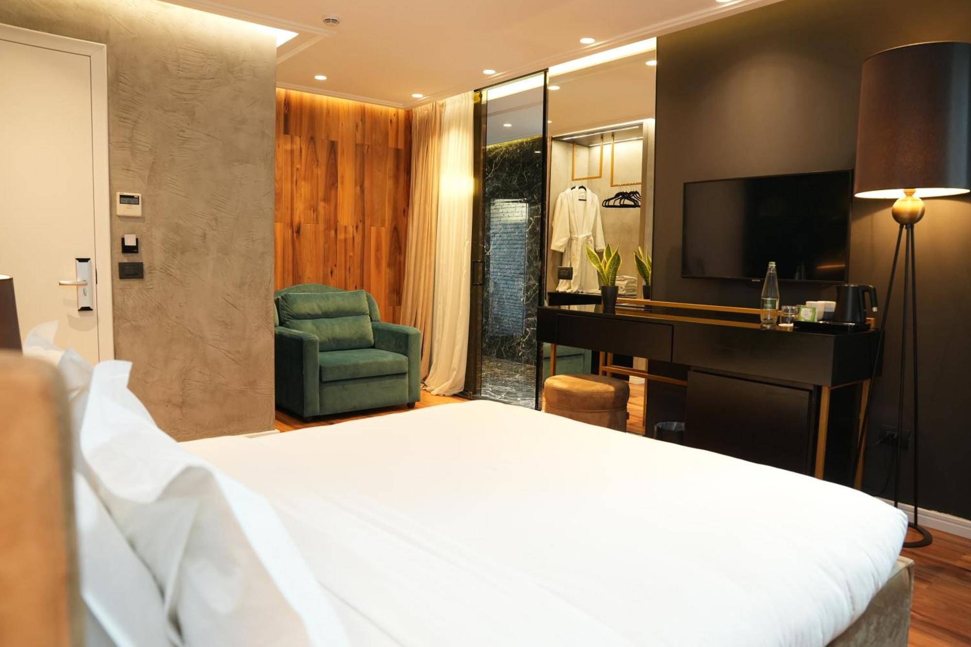 La Suite Boutique Hotel Tiranë Luaran gambar
